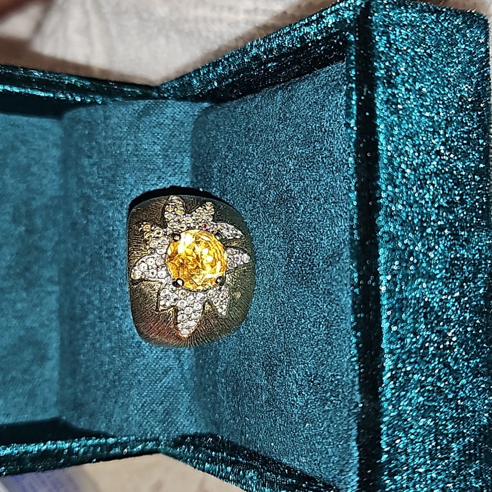 .925 Italy Genuine Citrine Women's ring size 6.5 preowned good conditions